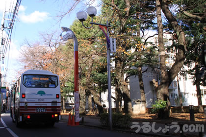 去りゆく古き街路灯、新たな姿で誕生 ウルトラマン街路灯